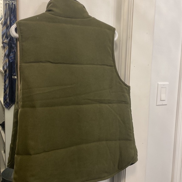 Moss Green Vest - Picture 4 of 4